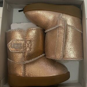 UGG Keelan Metallic Glitter Infant Booties